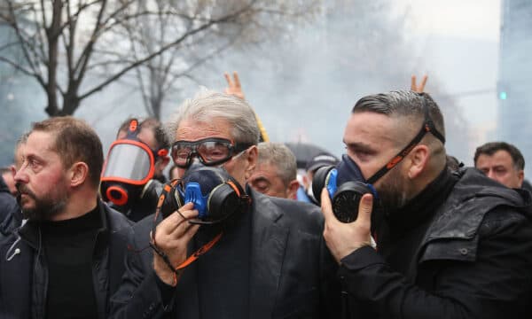 Berisha paralajmëron protestë më 17 prill: Rama ka vetëm një rrugë – dorëheqjen