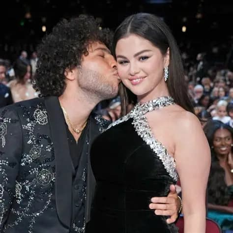Urimi romantik i Selena Gomez për Benny Blanco në ditëlindjen e tij