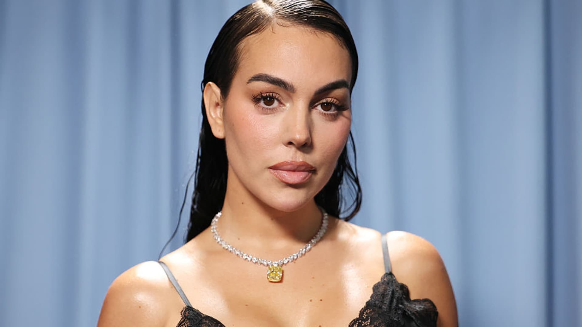 Pas tensioneve në Lindjen e Mesme, Georgina Rodriguez largohet për në Madrid me fëmijët