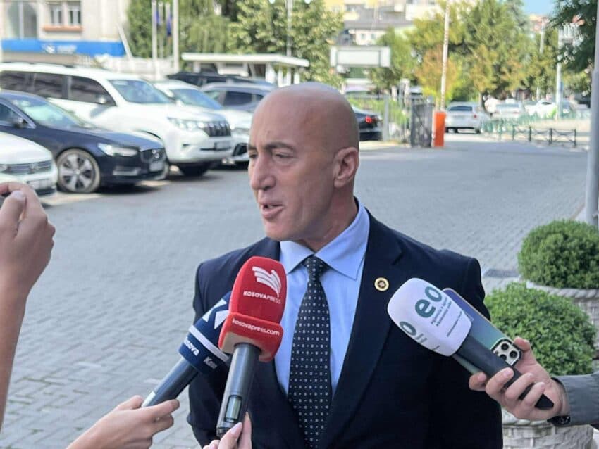 Haradinaj: LVV po e vazhdon talljen me qytetarë, dekreti është i drejtë
