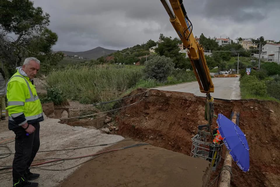 Rreth 25 shtëpi të përmbytura në Greqi, shkak rreshjet e mëdha të shiut