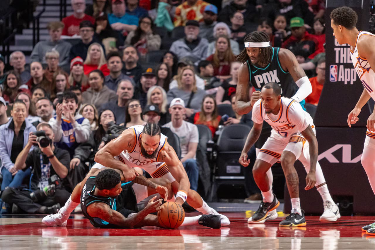 Portlandi në play-off pas dramës me Phoenixin, Charlotte triumfon në dramë epike ndaj Miamit