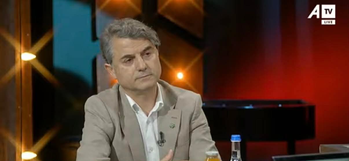 Nëse në një familje 5 anëtarëshe, 3 ose 4 persona janë me syze, ku është problemi?