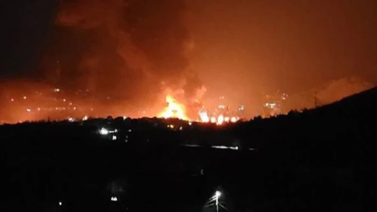 Sulm i ri me dronë ukrainas shkakton zjarr të madh në rafinerinë ruse të naftës Tuapse