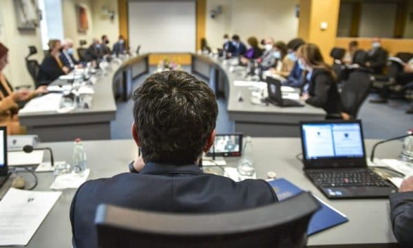 Qeveria në detyrë themelon “Fondin e Konfiskimit”