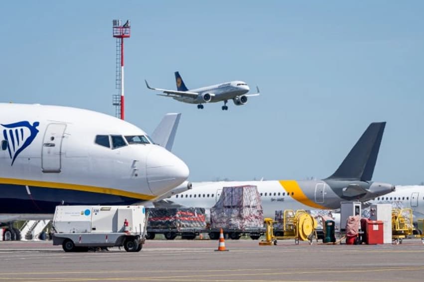 Lituania mbyll aeroportin, lëshon paralajmërim për ‘rrezik ajror’ për shkak të frikës nga dronët