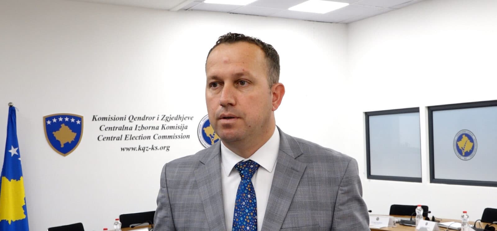KQZ lehtëson procedurat e regjistrimit të votuesve mbi 80 vjeç për të votuar përmes ekipeve mobile