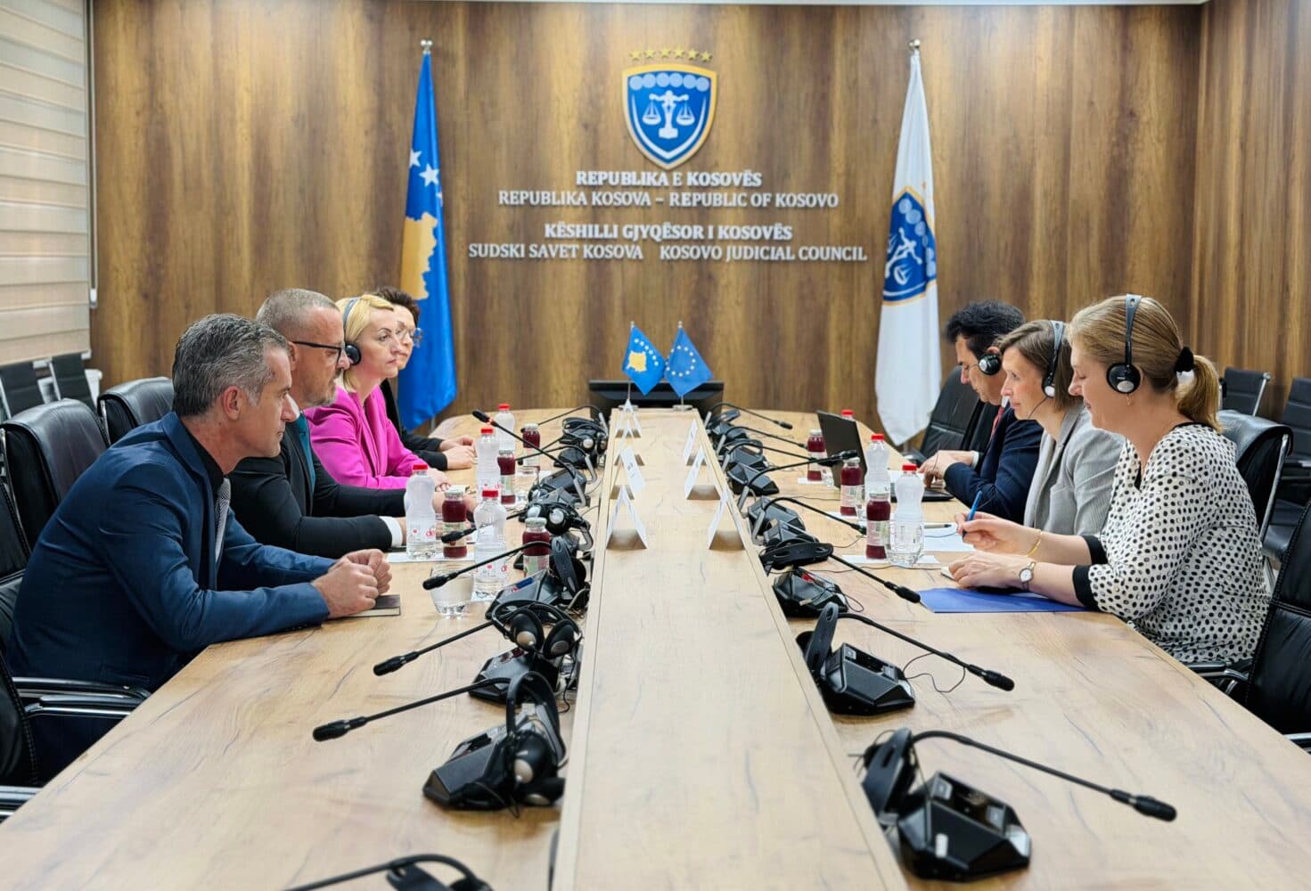 Palatova viziton KGjK-në, ritheksohet përkushtimi i Zyrës së BE-së për drejtësinë