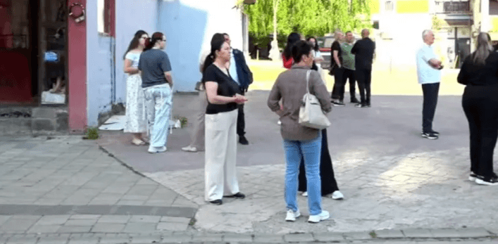 Lista serbe sërish voton në grup