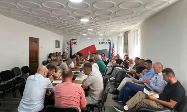 Çfarë ndodhi në mbledhjen e LDK-së në Lipjan? Grajqevci zbulon detaje të reja