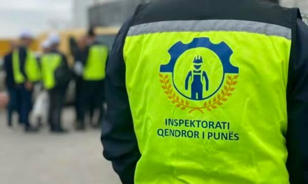 Aksion i përbashkët inspektues në Prizren dhe Suharekë, kontrollohen 26 auto-parkingje