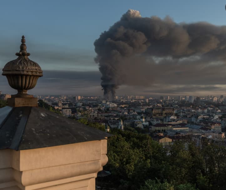 Sulmi rus në Kiev: Thellohet numri i të vrarëve, arrin në 17
