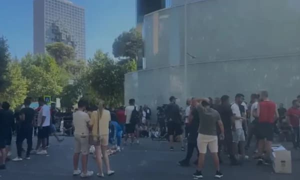 Hodhën sende të forta në drejtim të policisë, arrestohen 2 protestues, procedohen në gjendje të lirë 30 të tjerë