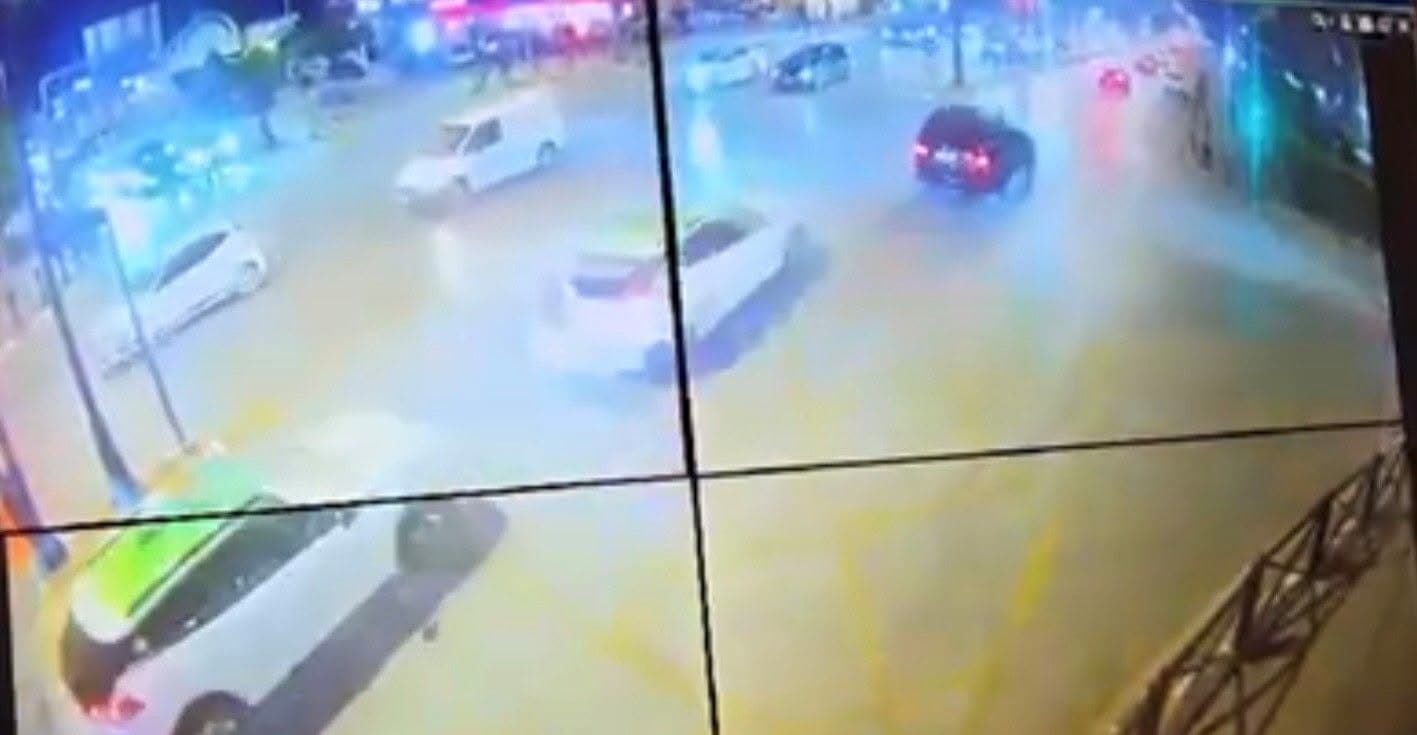 Gara shpejtësie në Prishtinë, Policia gjobit dy shoferë me nga 500 euro dhe mbesin pa leje për një vit