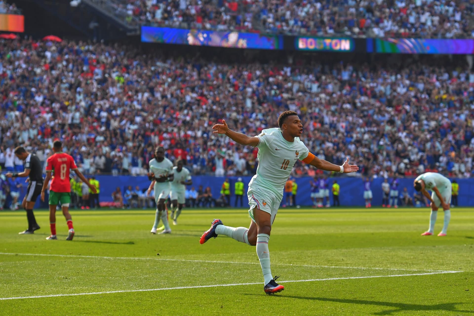 Kylian Mbappé vazhdon të shkruajë histori, thyen rekorde të reja në Kupën e Botës