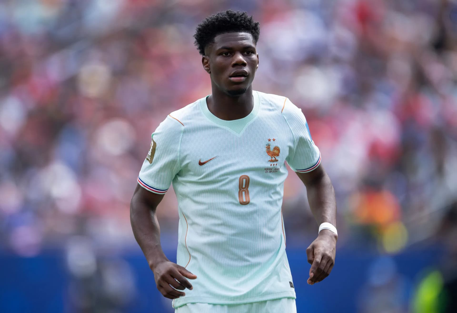 Manchester United vë në shënjestër Tchouamenin, gati ofertë mbi 80 milionë euro për yllin e Real Madridit