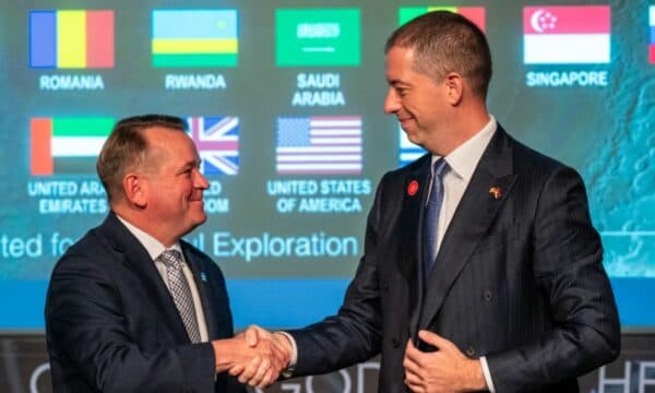 Serbia nënshkruan Marrëveshjen Artemis me SHBA-në