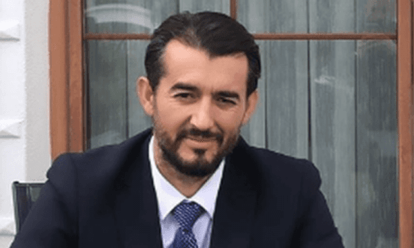 Labinot Tahiri i bën thirrje Kurtit: Dil publikisht dhe uroji Hashim Thaçit lirim sa më të shpejtë