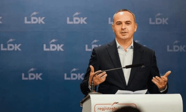 Manaj: Po verifikohen nënshkrimet, ka urgjencë për thirrjen e Kuvendit të Jashtëzakonshëm të LDK-së