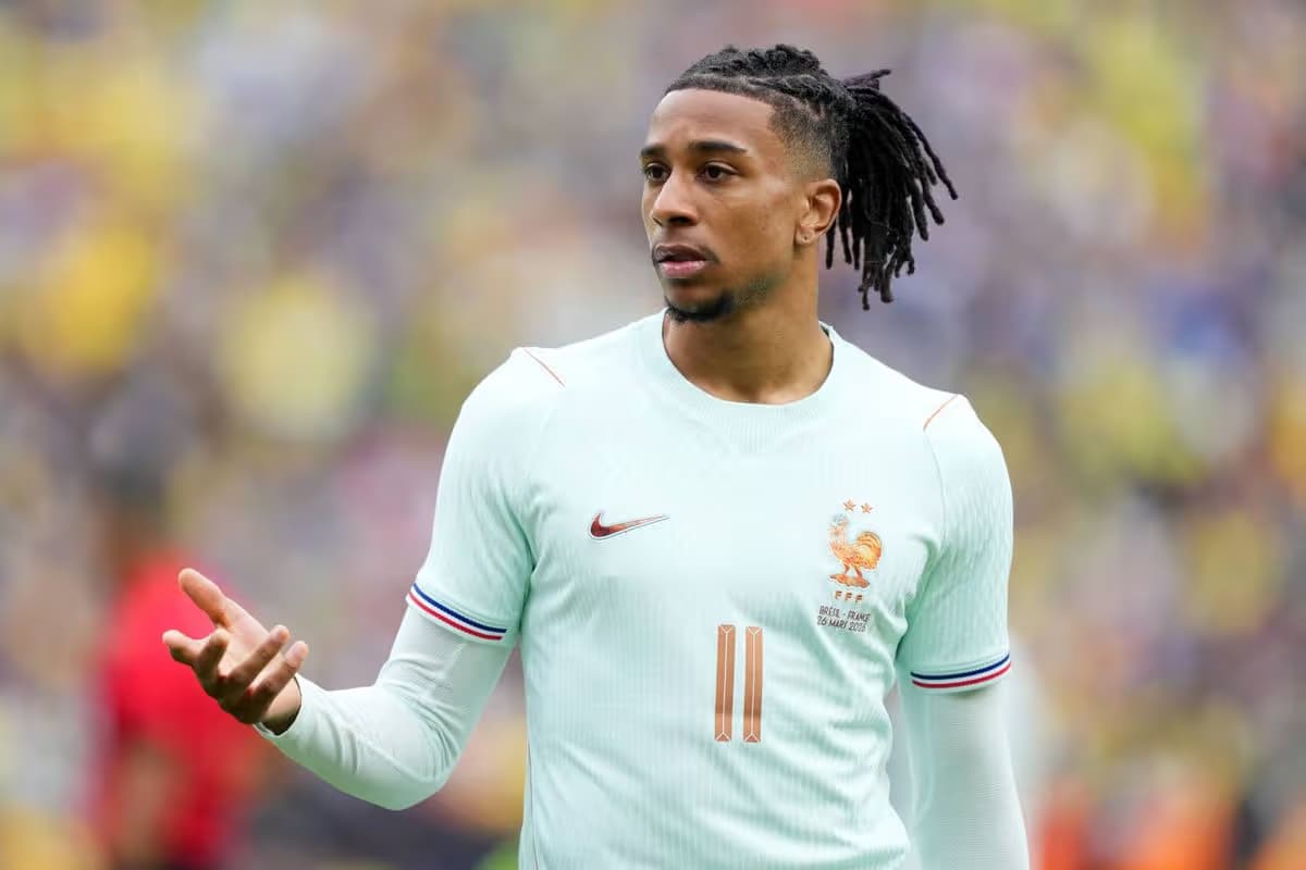 Real Madridi pret lëvizjen e Olises, por një marrëveshje me Bayernin po e vonon transferimin