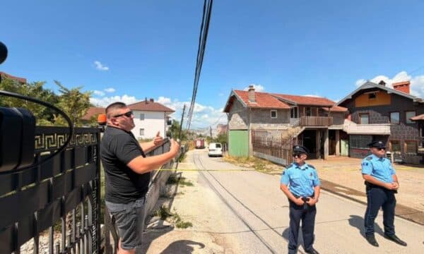 Rrënimi i shtëpisë në Rrugën A, ndalohet vëllai i pronarit