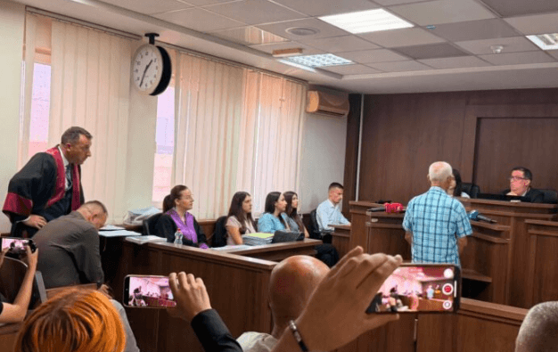 Eqrem Avdullahu pranon fajësinë për kanosjen ndaj Hysni Gucatit, aktgjykimi më 23 korrik