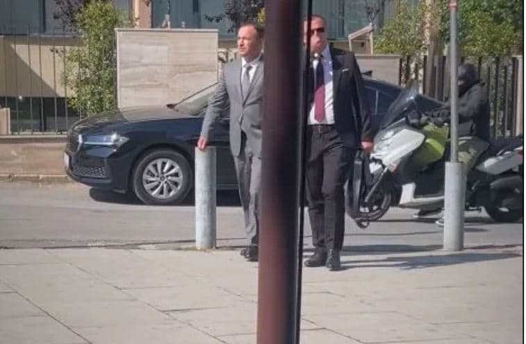 Raportohet se Halil Thaçi i VV-së po intervistohet në Prokurorinë Speciale