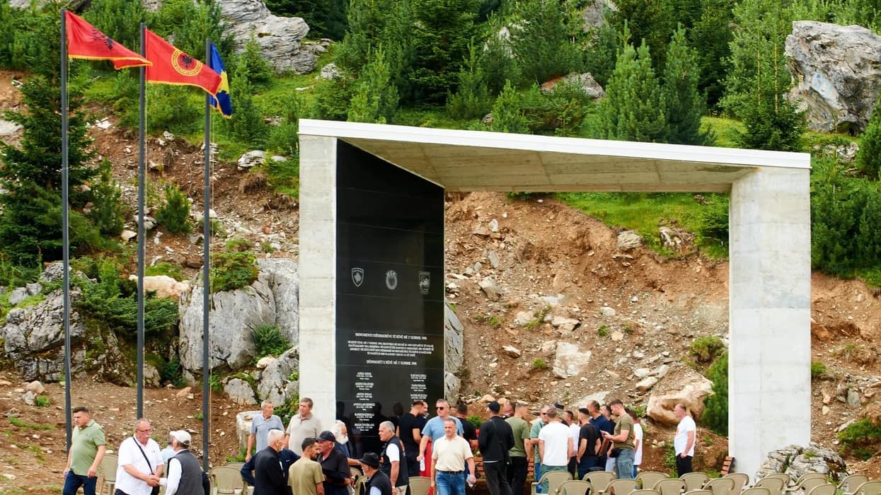 U përurua lapidari memorial “Rrasa e Zogut” në Bjeshkët e Junikut