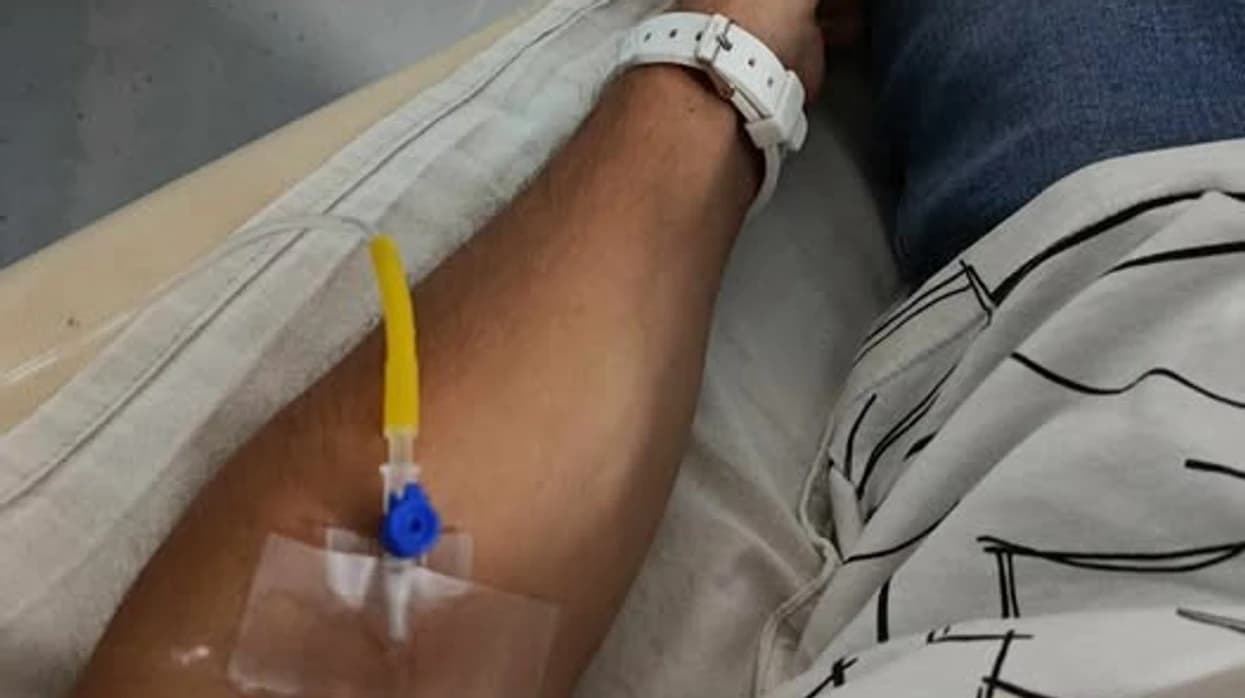 Rreth 80 persona dyshohet se u helmuan nga ushqimi në një piceri në Han të Elezit