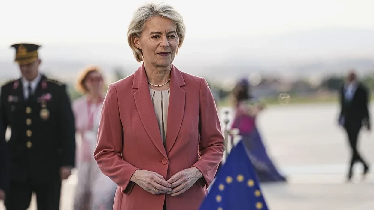 Von der Leyen do të dhurojë armën e dhuruar nga Erdogan për muzeun ushtarak