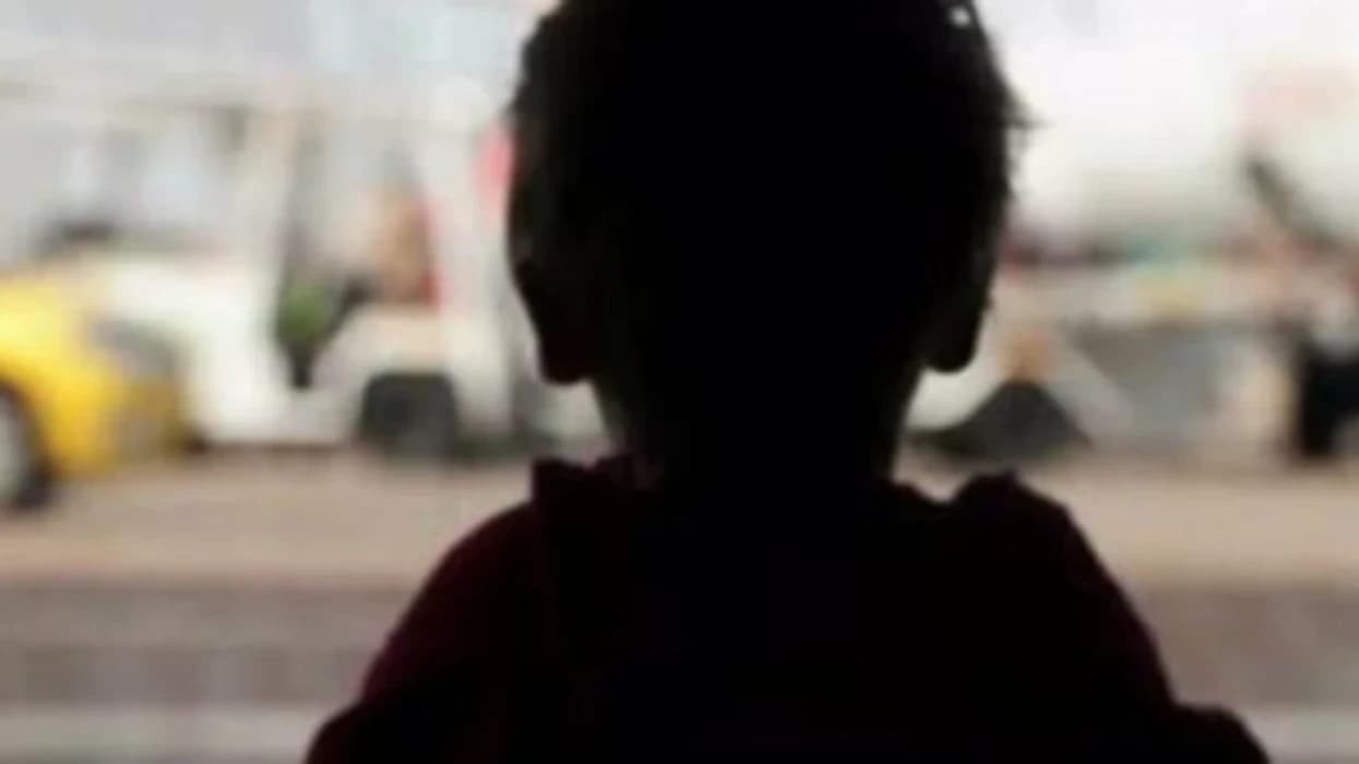 Ishte publikuar videoja e rrahjes ndaj të miturit në Mitrovicë, i dyshuari dërgohet në mbajtje
