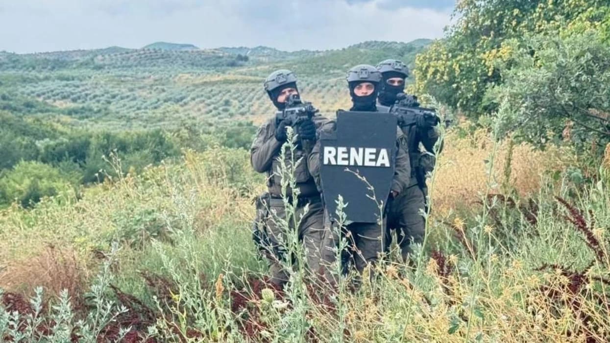 Pas orësh negociatash me RENEA-n, 35-vjeçari qëllon veten në automjet