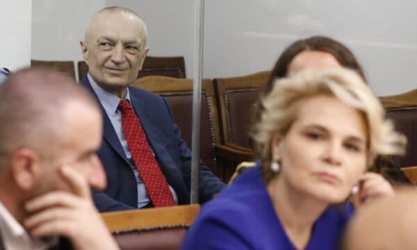 Sot seancë në GJKKO, të pranishëm në sallë Meta dhe Kryemadhi