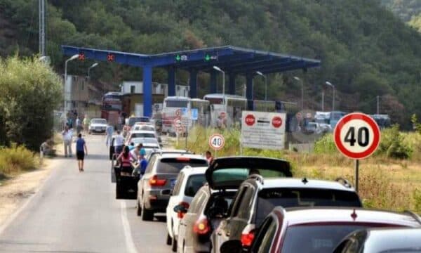 Lajm i mirë për mërgimtarët, nuk ka pritje të gjata në pikat kufitare