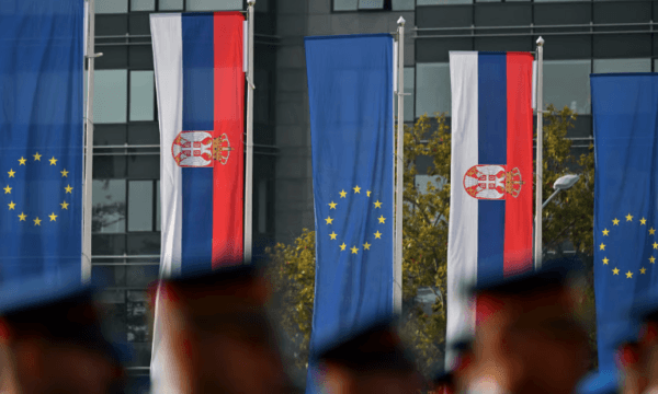 ‘Goditja’ e BE’së ndaj Serbisë – Holanda, Kroacia e 6 shtete të tjera i thonë “Jo” për Kapitullin 3 për anëtarësim
