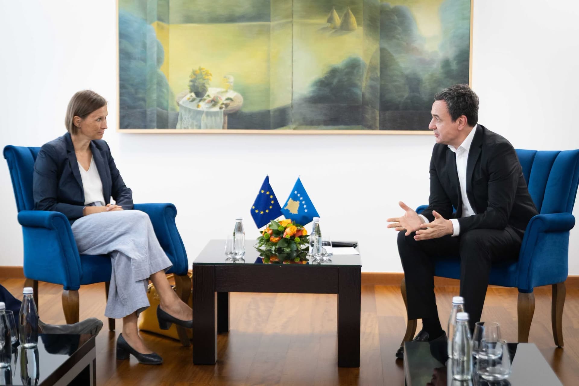 Palatova në takim lamtumirës me Kurtin, përsërit thirrjen e BE-së për formimin e institucioneve