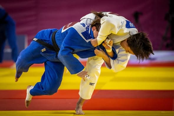Laura Fazliu siguron gjysmëfinalen në Lojërat Mesdhetare “Taranto 2026”
