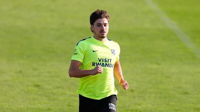 Julian Alvarez kërkon takim urgjent me drejtuesit e Atletico Madridit për transferimin te Barcelona
