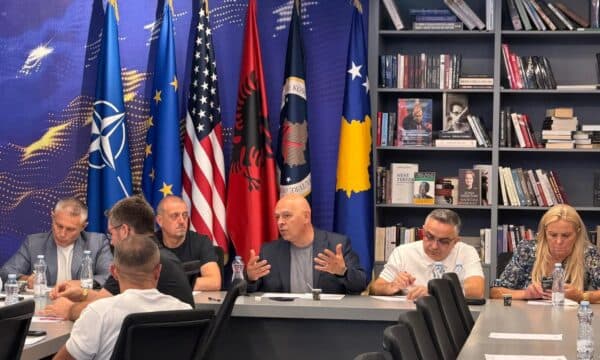 Tahiri i çon letër Deharit, kërkon takim për ‘‘koordinimin’’ e seancës së radhës: Duhet të mbahet nesër
