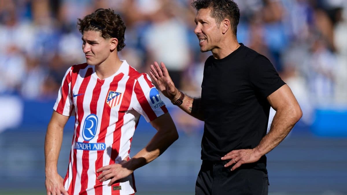Diego Simeone për situatën e Julian Alvarezit: Tani ka një mundësi për të treguar veten