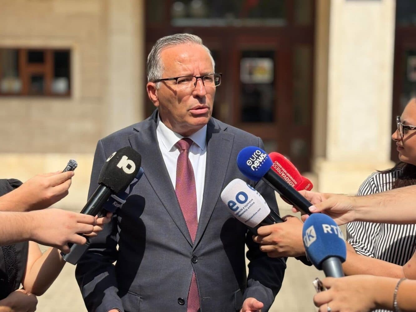 Hamza deklarohet sërish: PDK nuk merr pjesë në Kuvend deri në përgjigjen e plotë nga Kushtetuesja