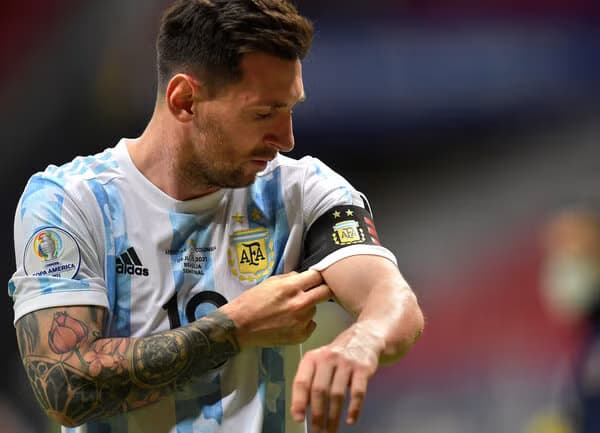 Scaloni vendos për kapitenin e ri të Argjentinës pas Messit