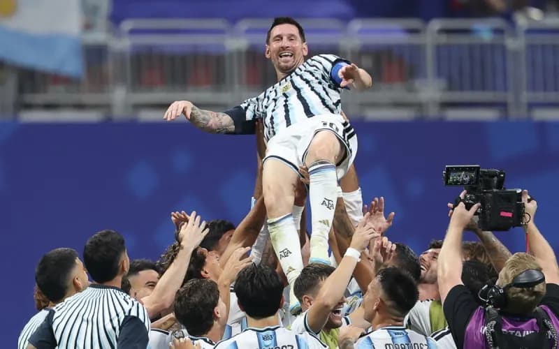 Messi rikthehet te Argjentina, përgatitet për lamtumirën e madhe