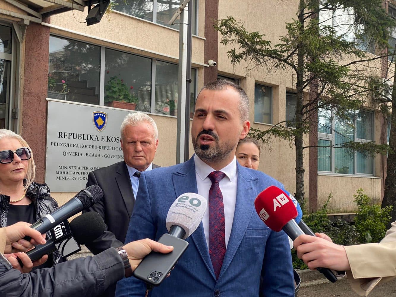 Ministria për Komunitete dhe Kthim shpërndan 50 pako ushqimore për familjet në nevojë