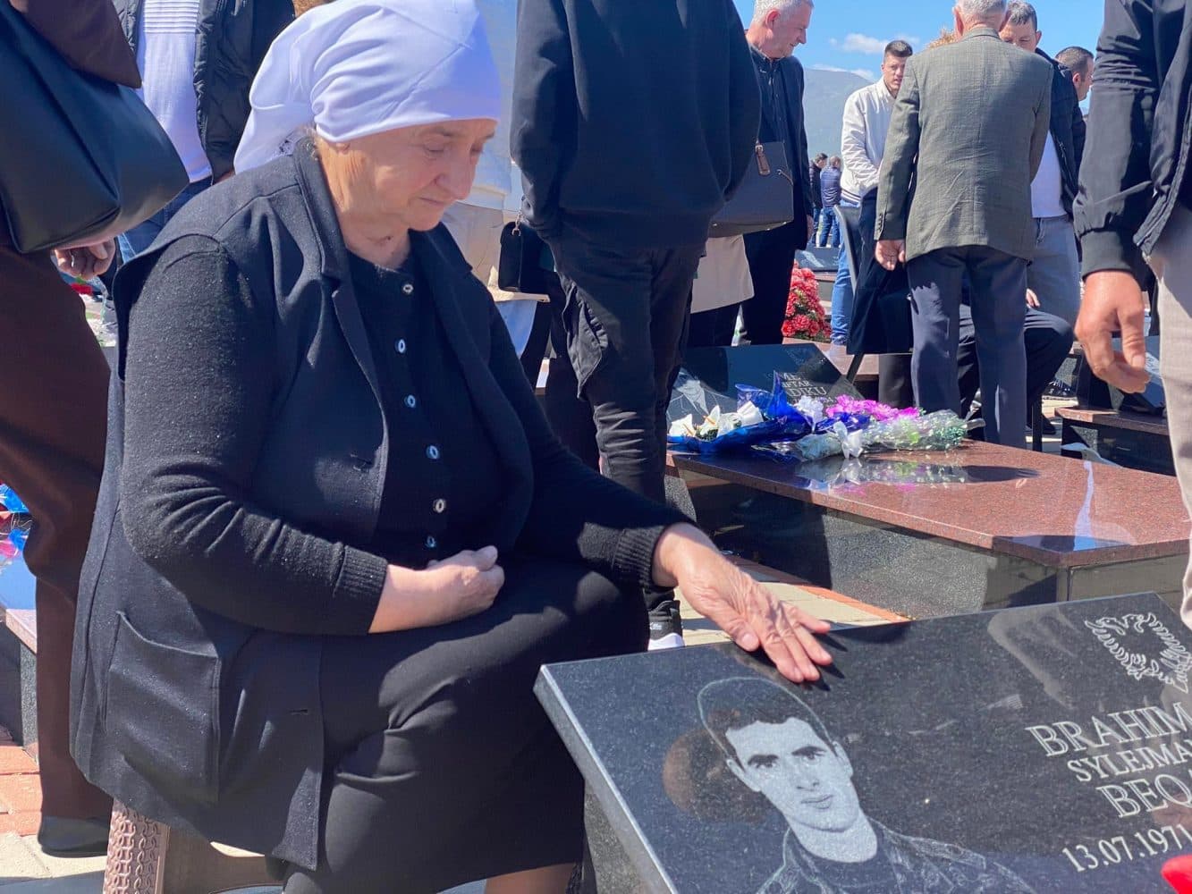 24 vjet nga Masakra e Mejës, familjarët përkujtojnë tmerrin e përjetuar