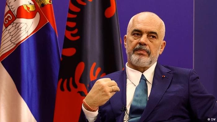 Rama publikon ndryshimin për disa sektorë: Paga mesatare në Shqipëri thuajse është dyfishuar