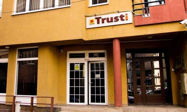 Hasaj: Trusti po funksionon pa një mur mbrojtës ndaj goditjeve