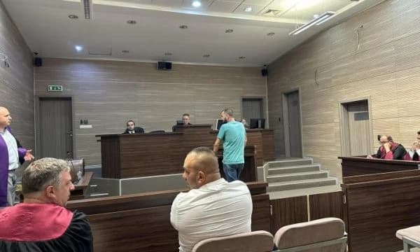 Gjykimi për vrasjen e ndodhur 22 vjet më parë, dëshmitarët thonë se nuk iu kujtohet ngjarja