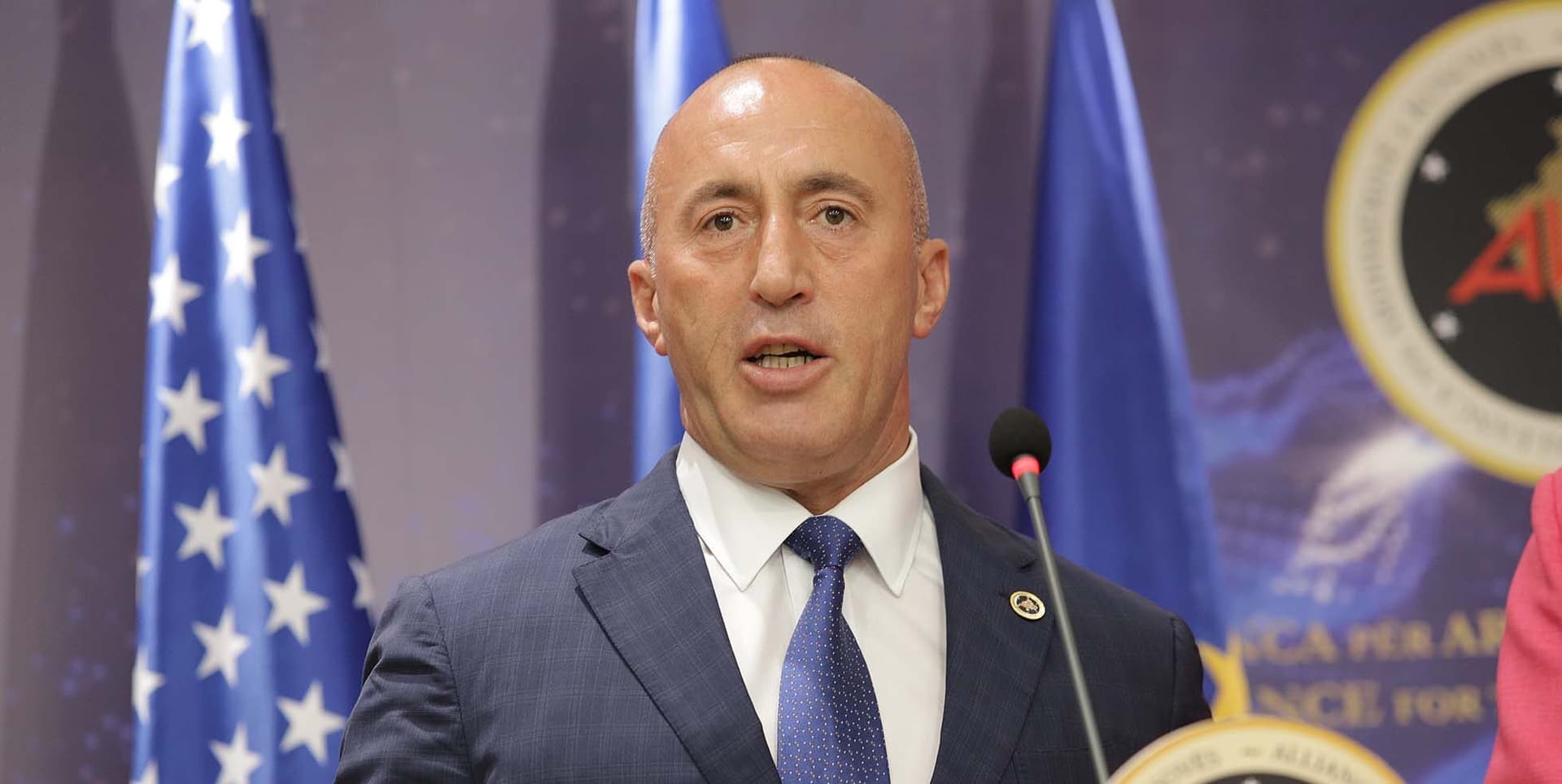 AAK-ja mban tryezë diskutimi për situatën politike në vend