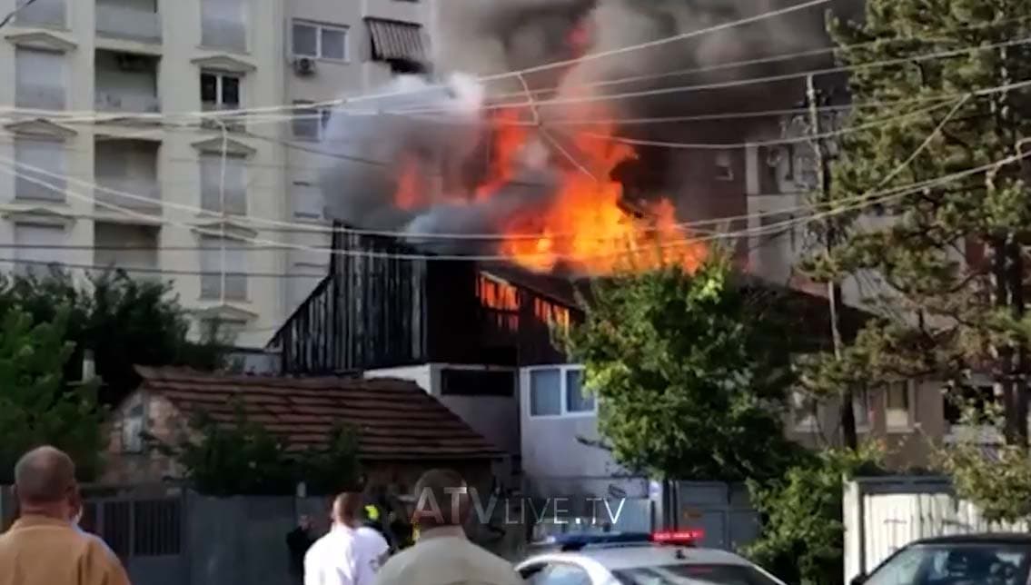 Digjet një shtëpi në “lagje të spitalit” në Prishtinë